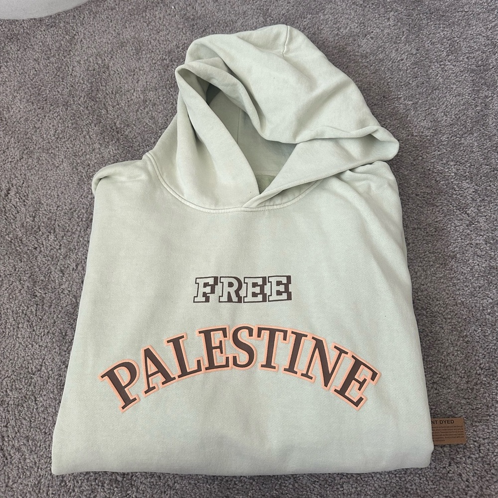 Vela Scarves ‘Free Palestine’ Hoodie